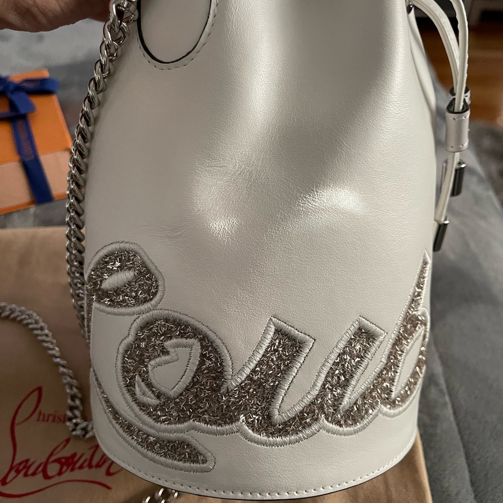 Christian louboutin Marie Jane Embellished leather bucket bag White pristine - Picture 5 of 16